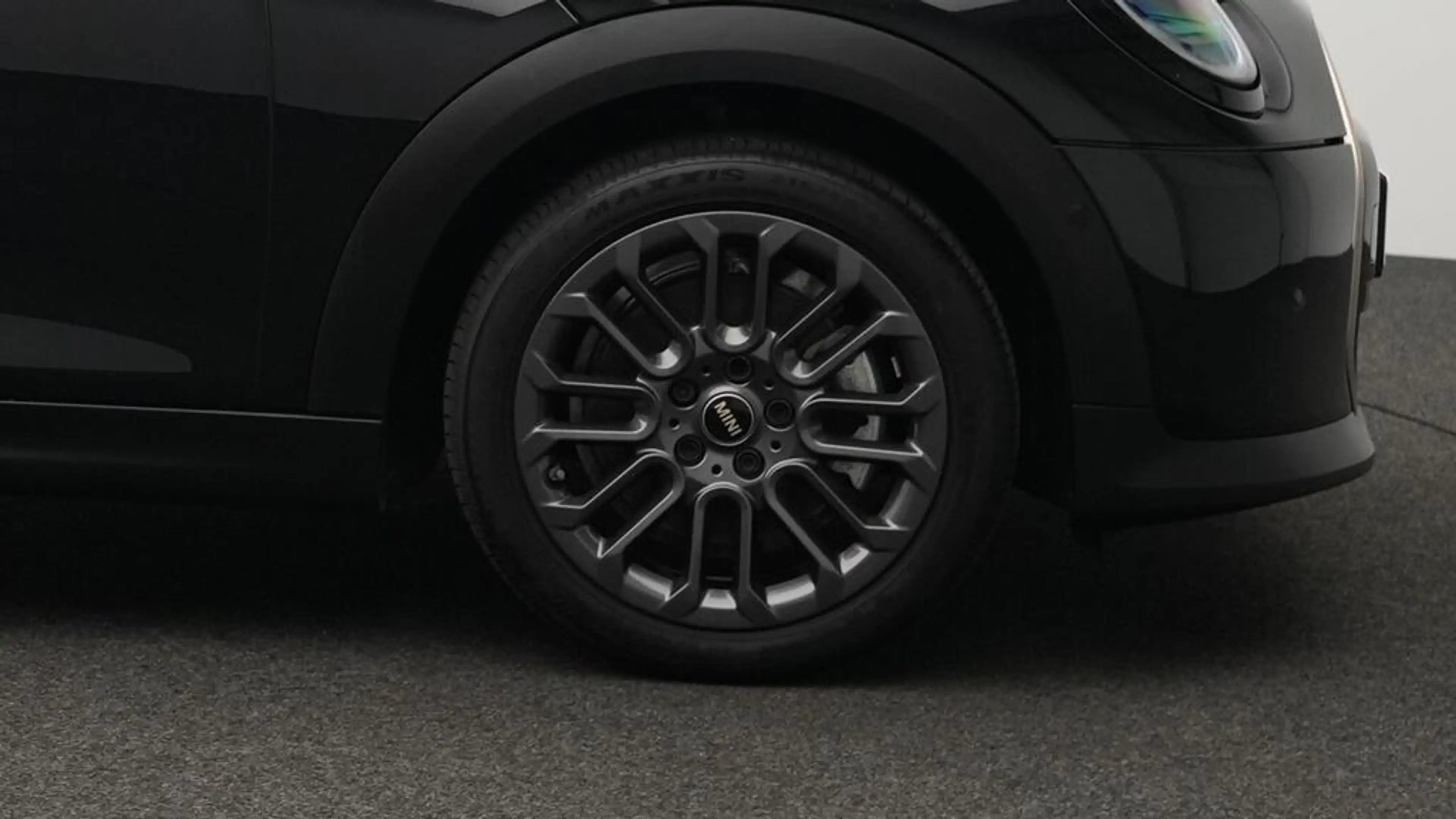 MINI Cooper C Favoured Trim — photo 10