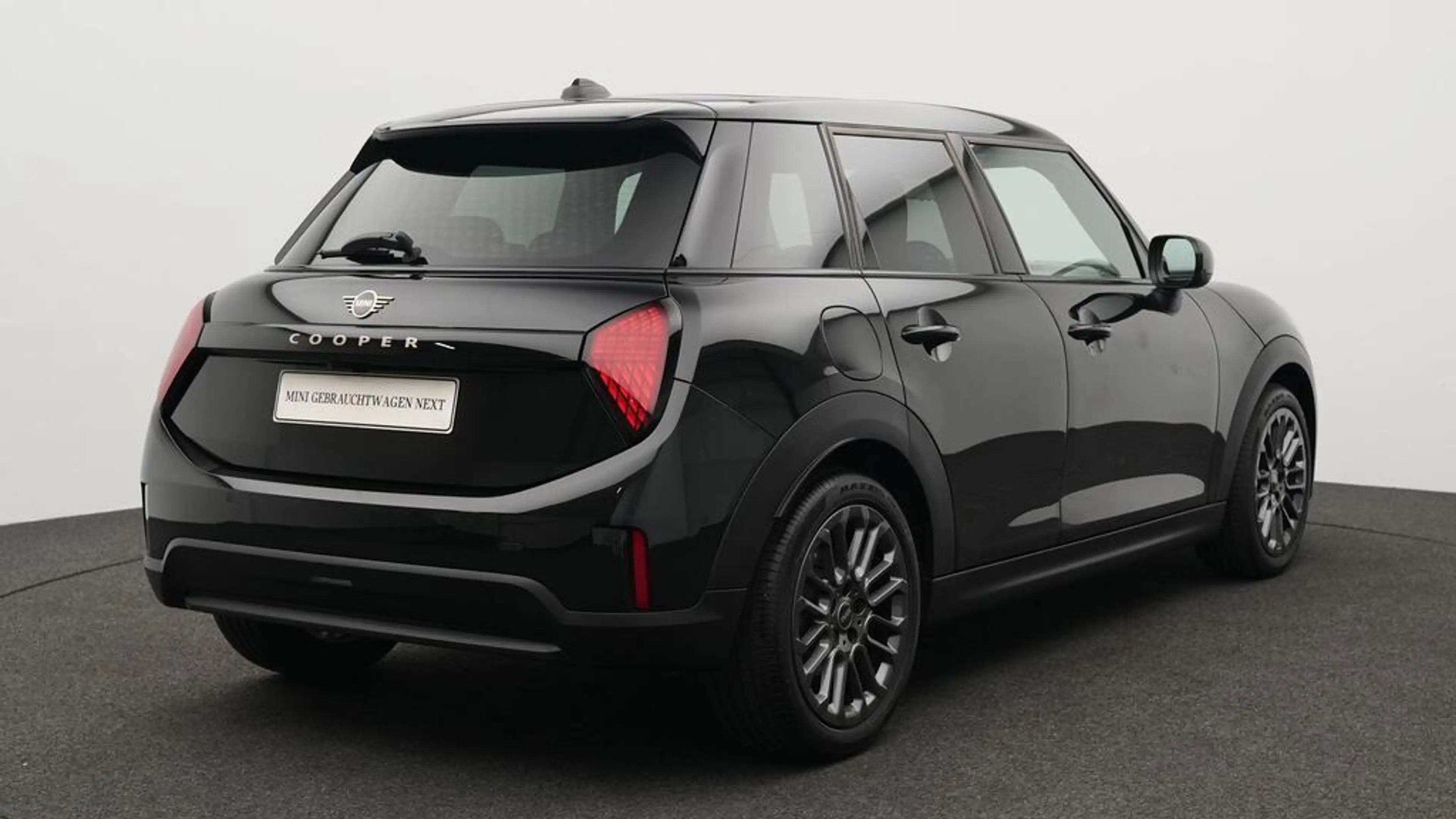 MINI Cooper C Favoured Trim — photo 6