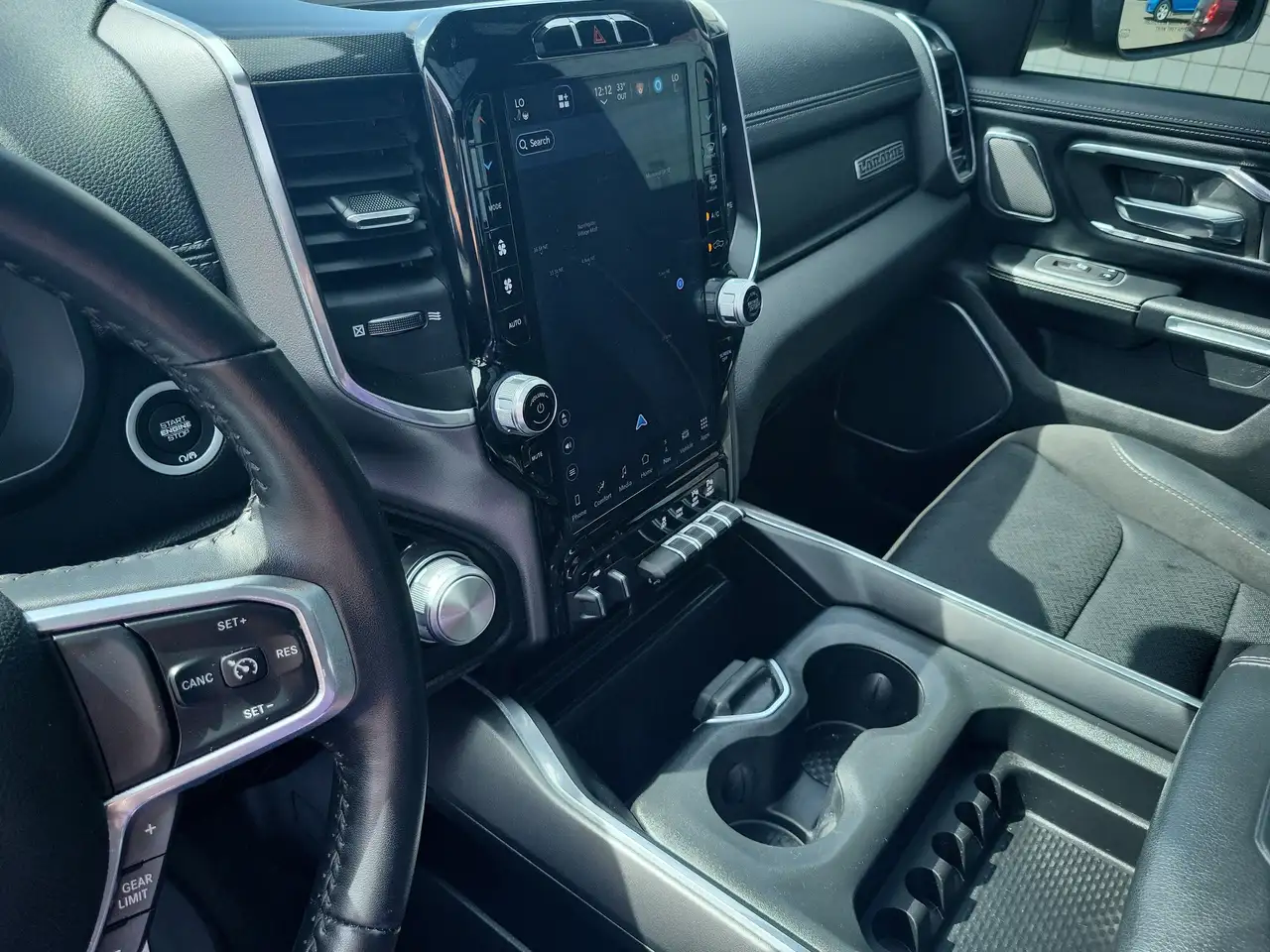 RAM 1500 снимка RAM 1500