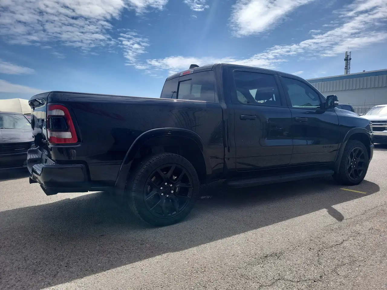 RAM 1500 снимка RAM 1500