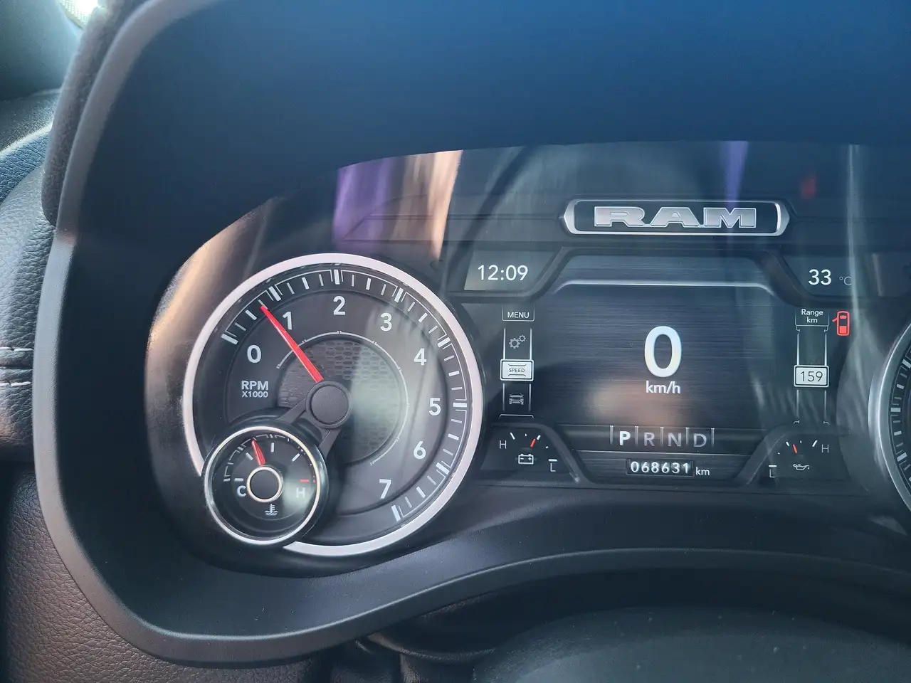 RAM 1500 снимка RAM 1500