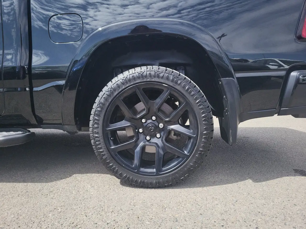 RAM 1500 снимка RAM 1500