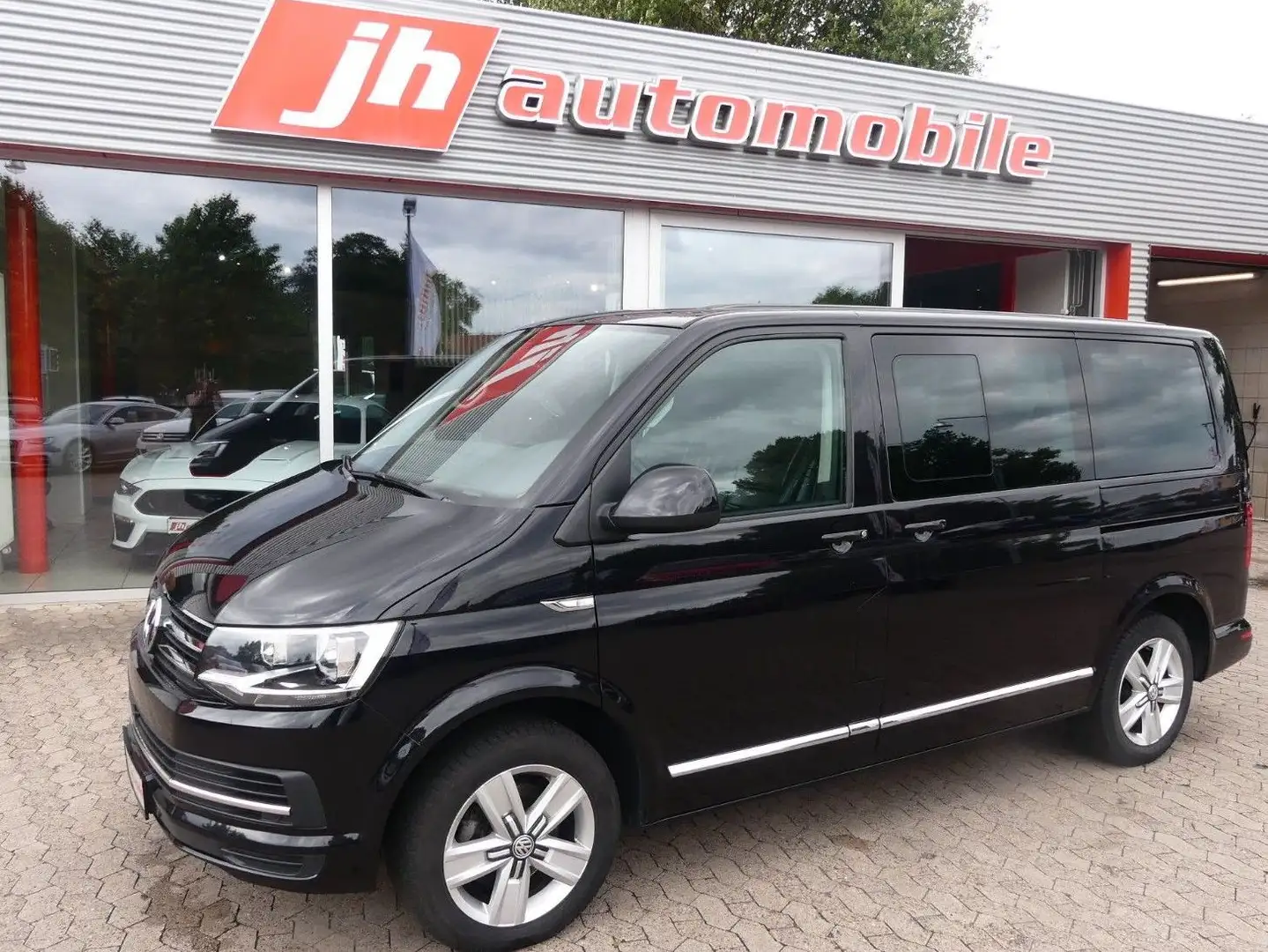 Volkswagen T6 Multivan Comfortline 150 PS*7 Sitze*SHZ*AHK Schwarz - 1