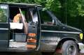 Ford Econoline E-150 Schwarz - thumbnail 2