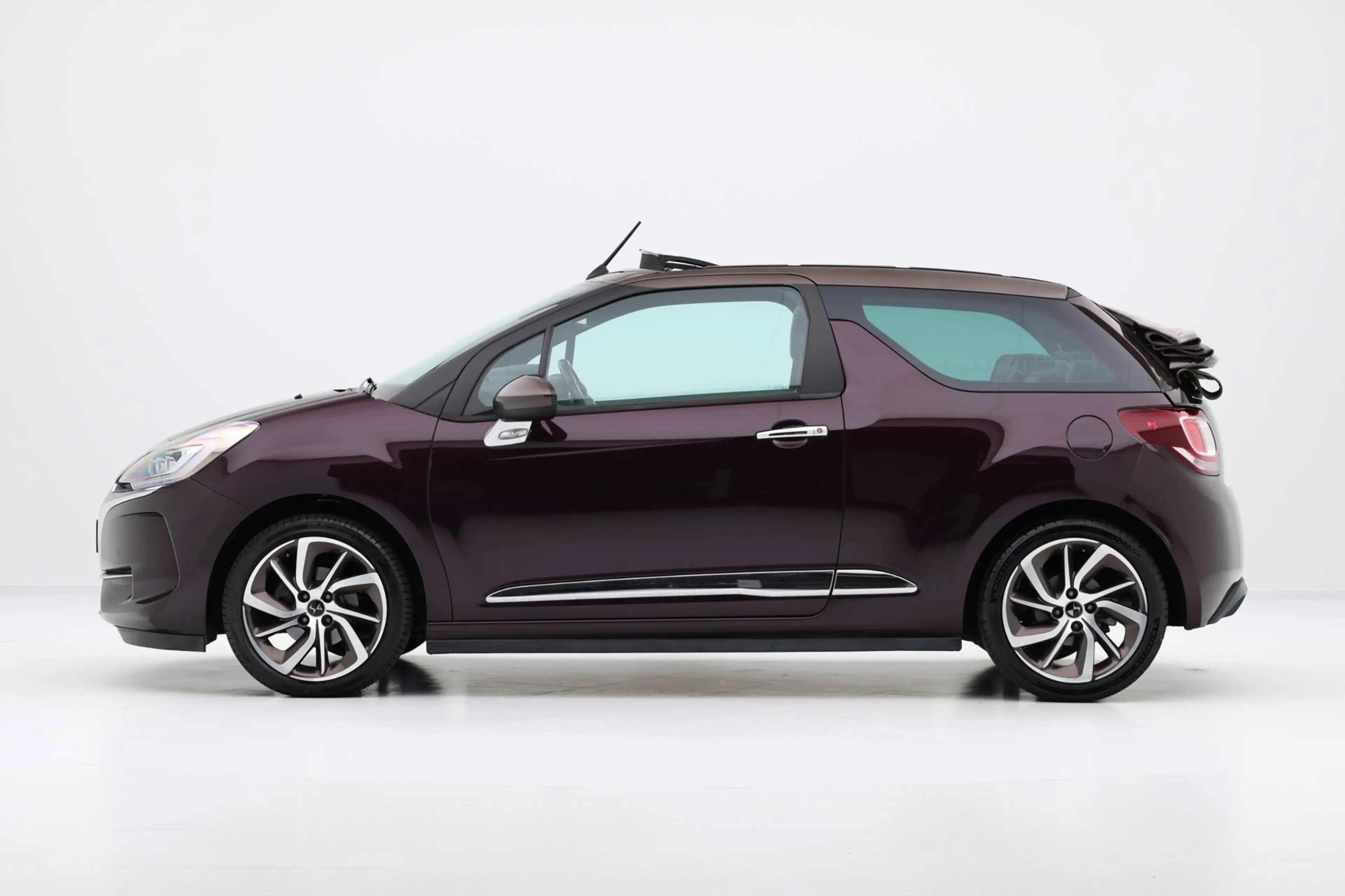 DS Automobiles DS 3 Cabrio 1.2 PureTech 130pk Sport Chic Vouwdak|CarPl — photo 15