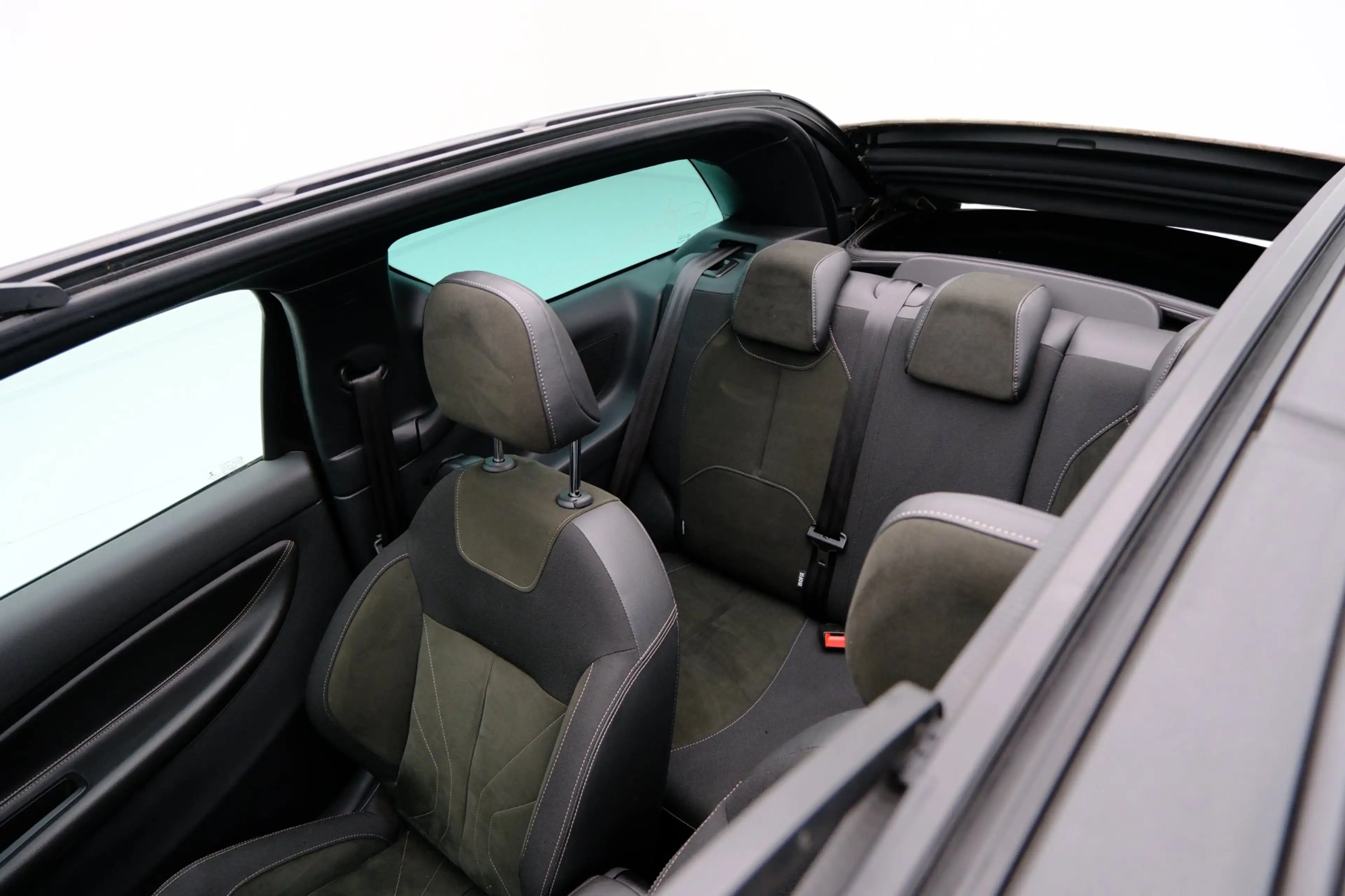 DS Automobiles DS 3 Cabrio 1.2 PureTech 130pk Sport Chic Vouwdak|CarPl — photo 38