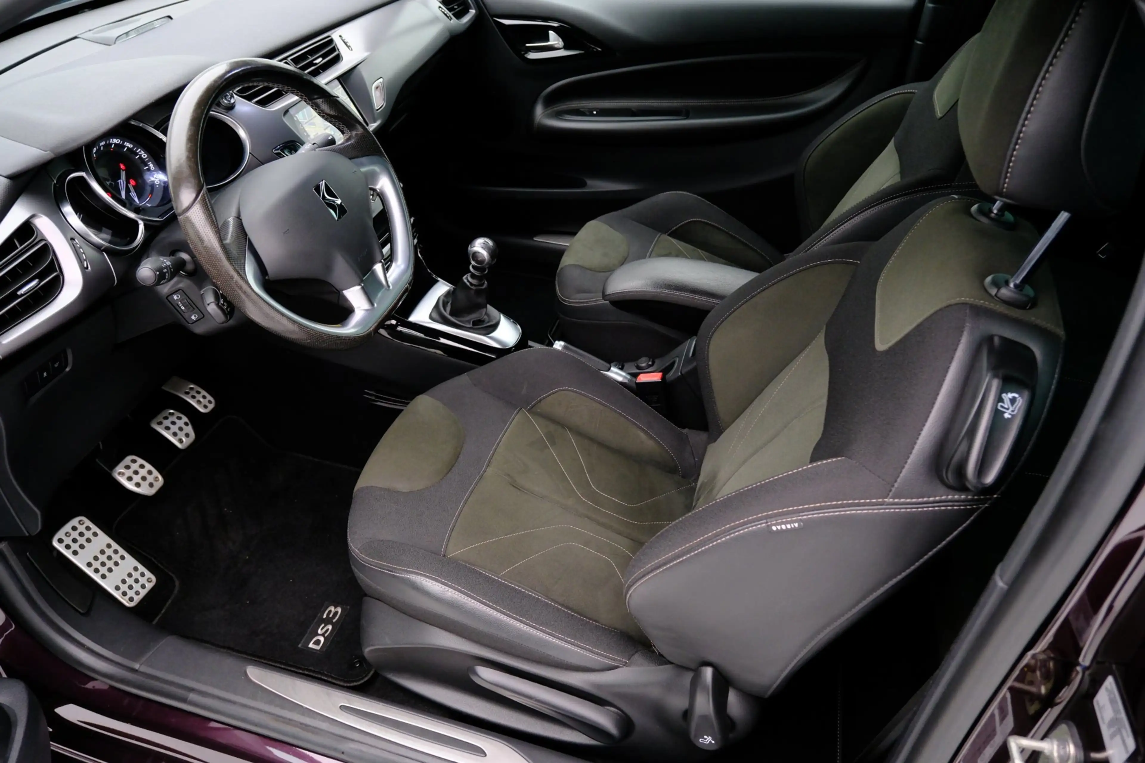 DS Automobiles DS 3 Cabrio 1.2 PureTech 130pk Sport Chic Vouwdak|CarPl — photo 2