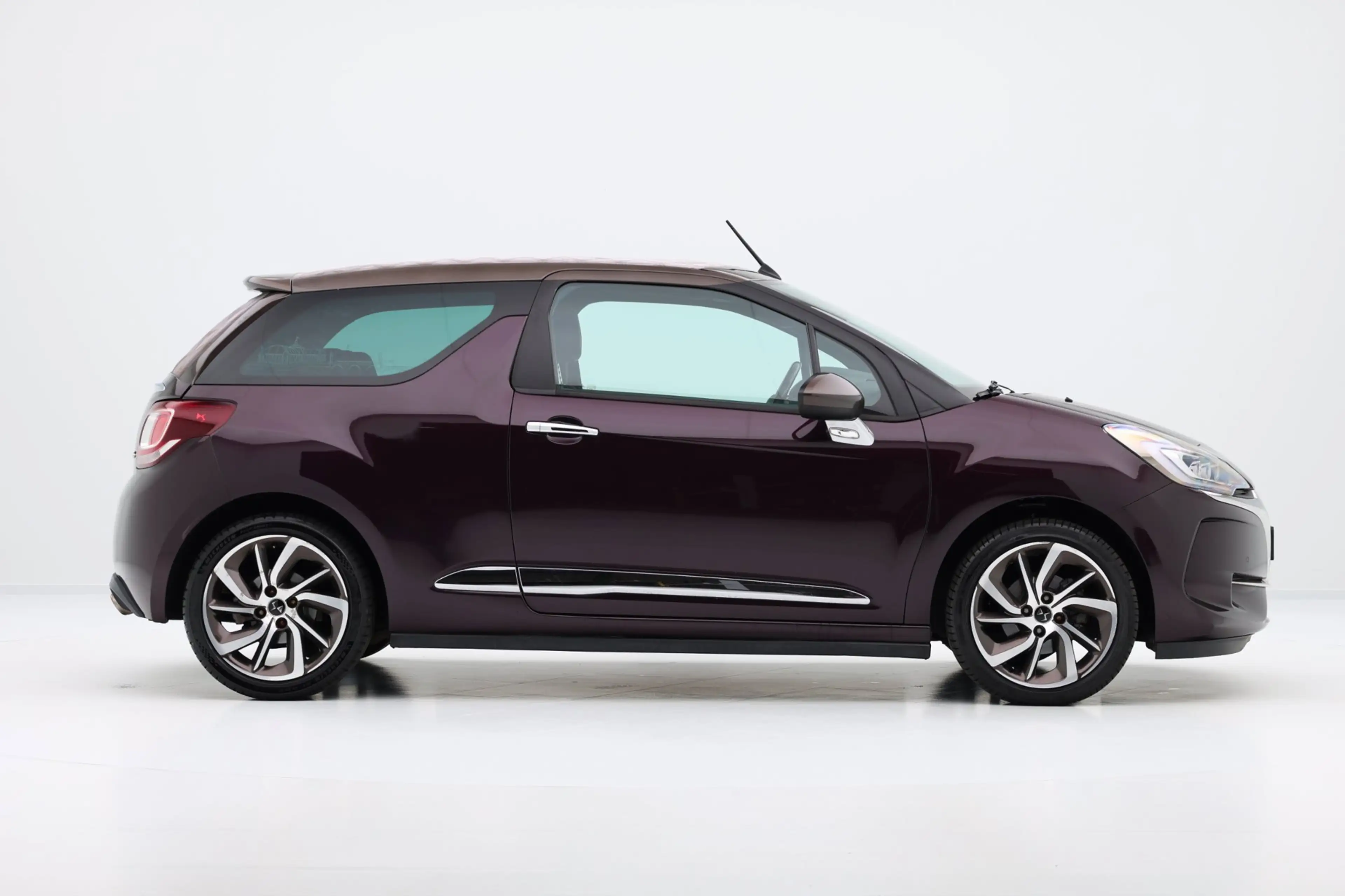 DS Automobiles DS 3 Cabrio 1.2 PureTech 130pk Sport Chic Vouwdak|CarPl — photo 44