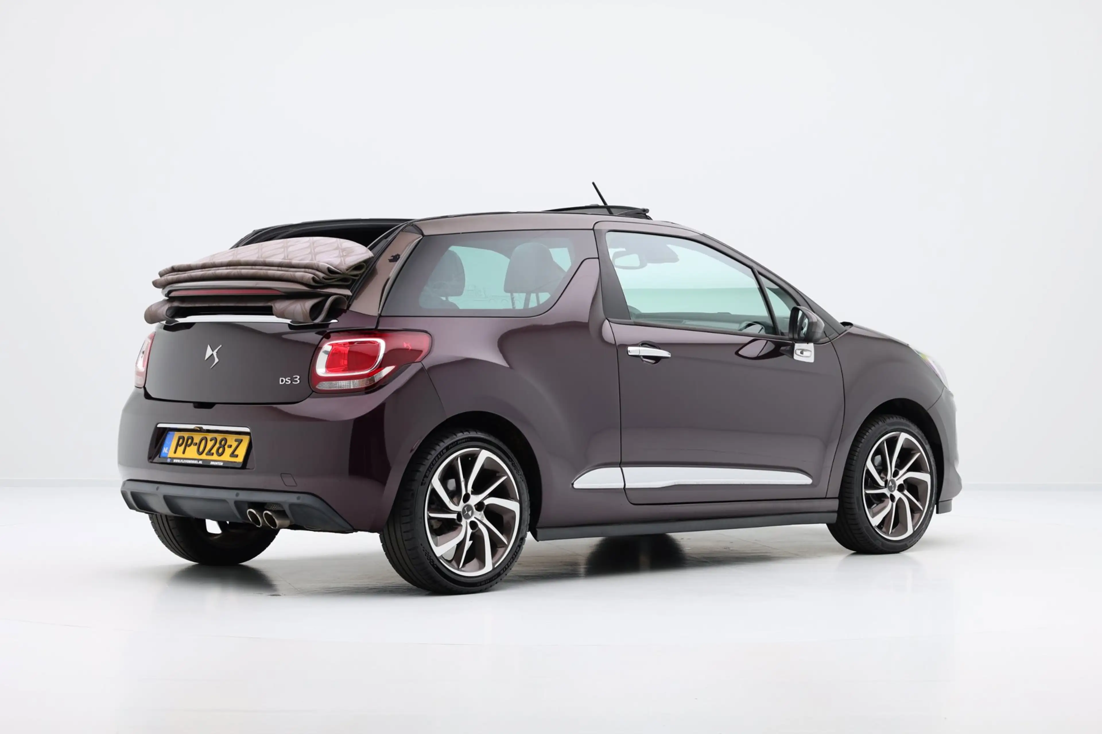 DS Automobiles DS 3 Cabrio 1.2 PureTech 130pk Sport Chic Vouwdak|CarPl — photo 4