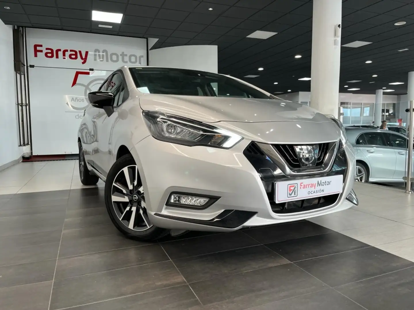 Nissan Micra IG-TN-Desing Chrome CVT 92 Plateado - 2