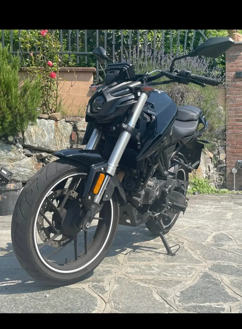 Voge R125 R Nero - 2