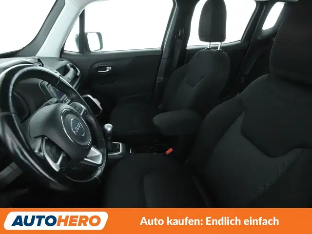Jeep Renegade view 10
