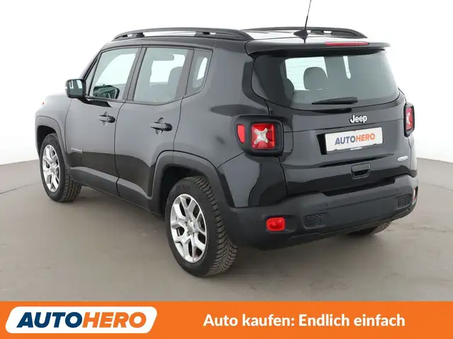 Jeep Renegade view 4