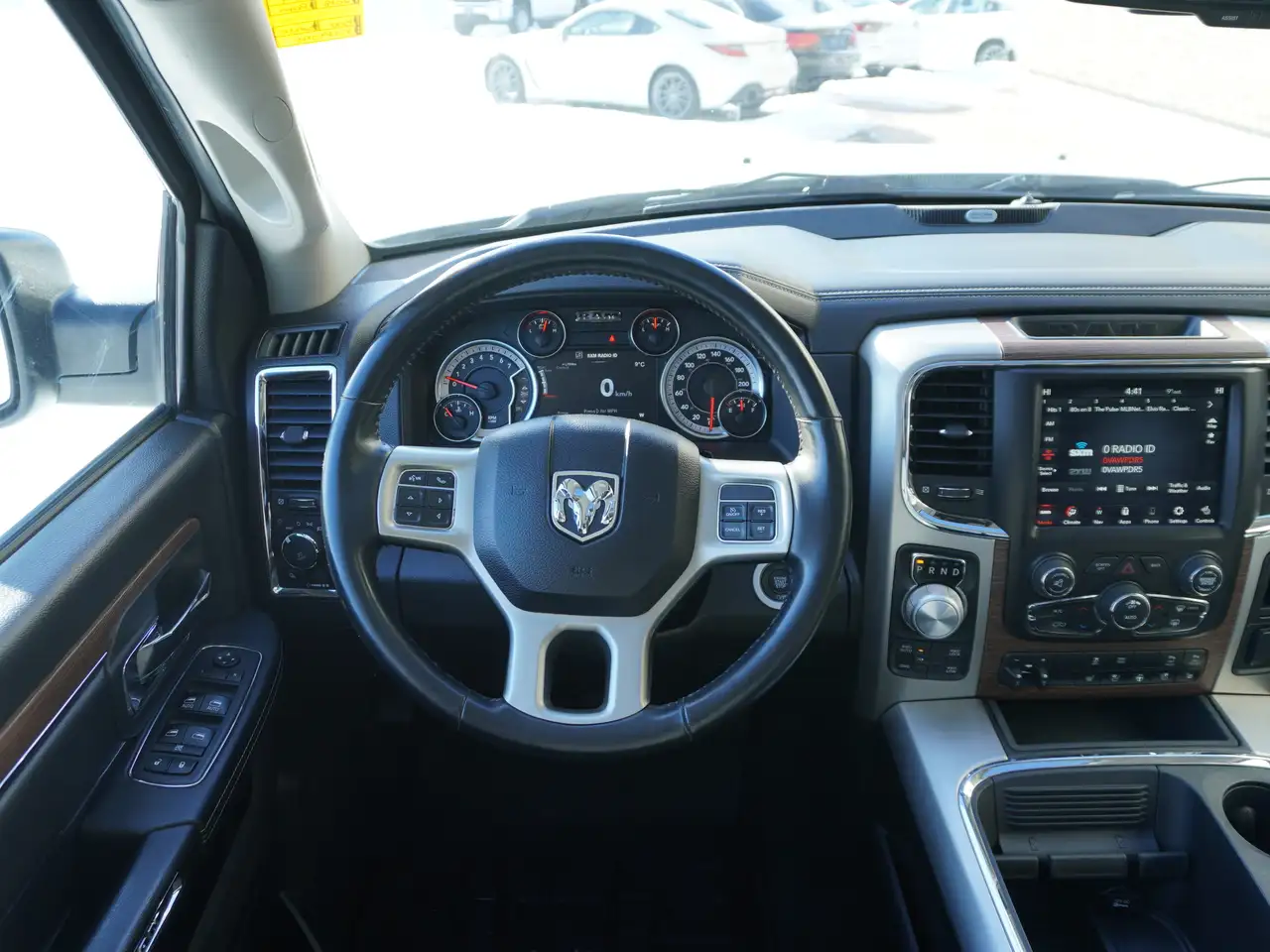 RAM 1500 снимка RAM 1500