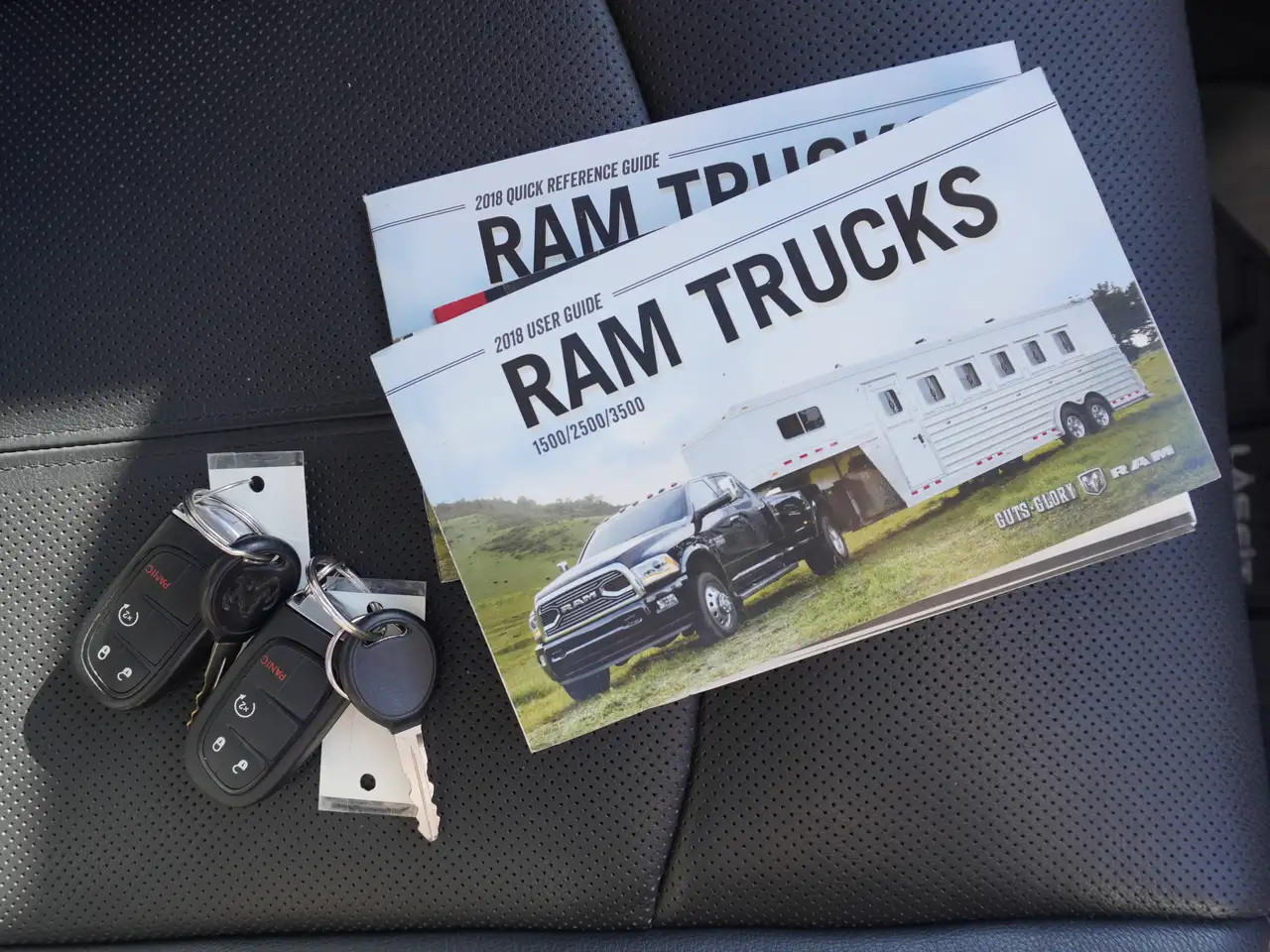 RAM 1500 снимка RAM 1500