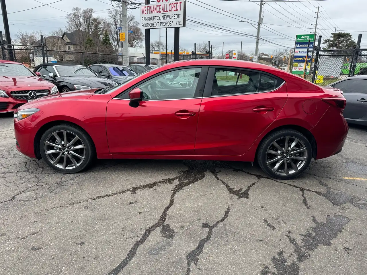 Mazda 3 снимка Mazda 3