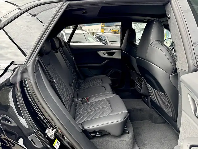 Audi Q8 55 TFSI e PHEV quattro AHK Matrix-LED HeadUp Ba... Ansicht 11