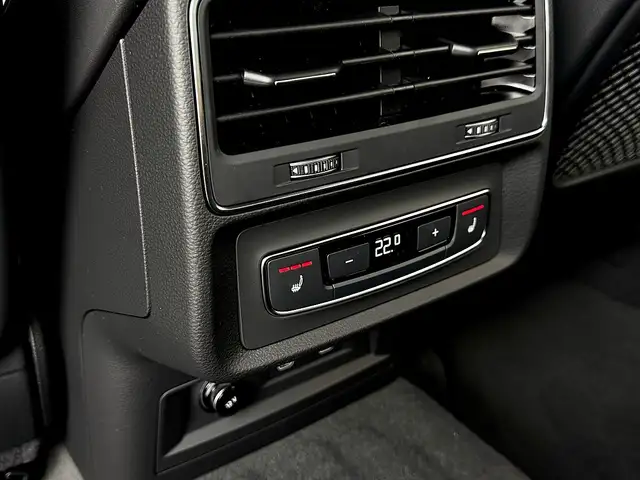 Audi Q8 55 TFSI e PHEV quattro AHK Matrix-LED HeadUp Ba... Ansicht 35