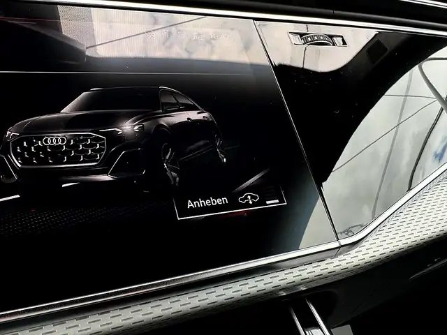 Audi Q8 55 TFSI e PHEV quattro AHK Matrix-LED HeadUp Ba... Ansicht 27