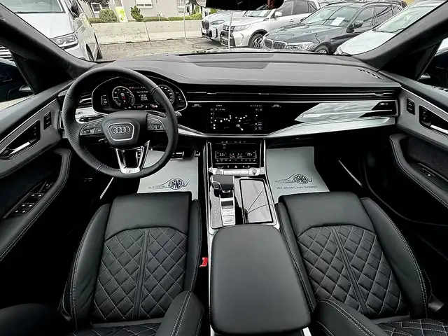 Audi Q8 55 TFSI e PHEV quattro AHK Matrix-LED HeadUp Ba... Ansicht 13