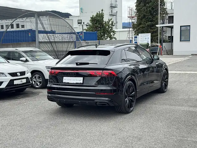 Audi Q8 55 TFSI e PHEV quattro AHK Matrix-LED HeadUp Ba... Ansicht 4
