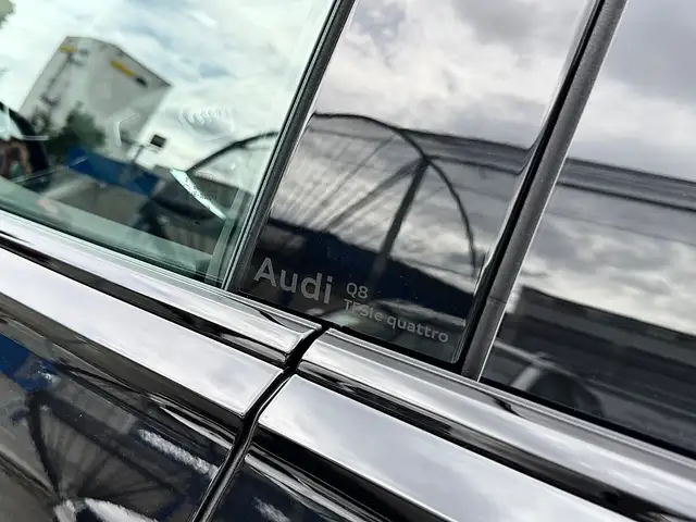 Audi Q8 55 TFSI e PHEV quattro AHK Matrix-LED HeadUp Ba... Ansicht 38