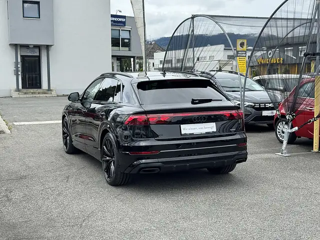 Audi Q8 55 TFSI e PHEV quattro AHK Matrix-LED HeadUp Ba... Ansicht 6