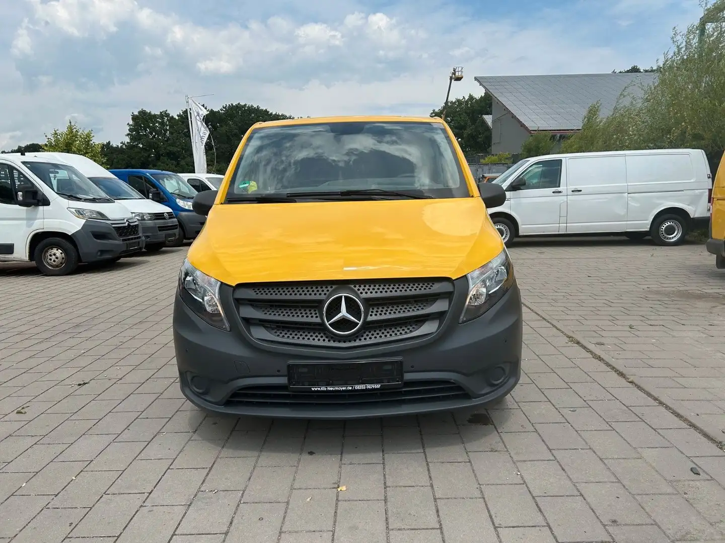 Mercedes-Benz Vito 110 CDI/extralanger Radstand/2-Schiebetüren Gelb - 2