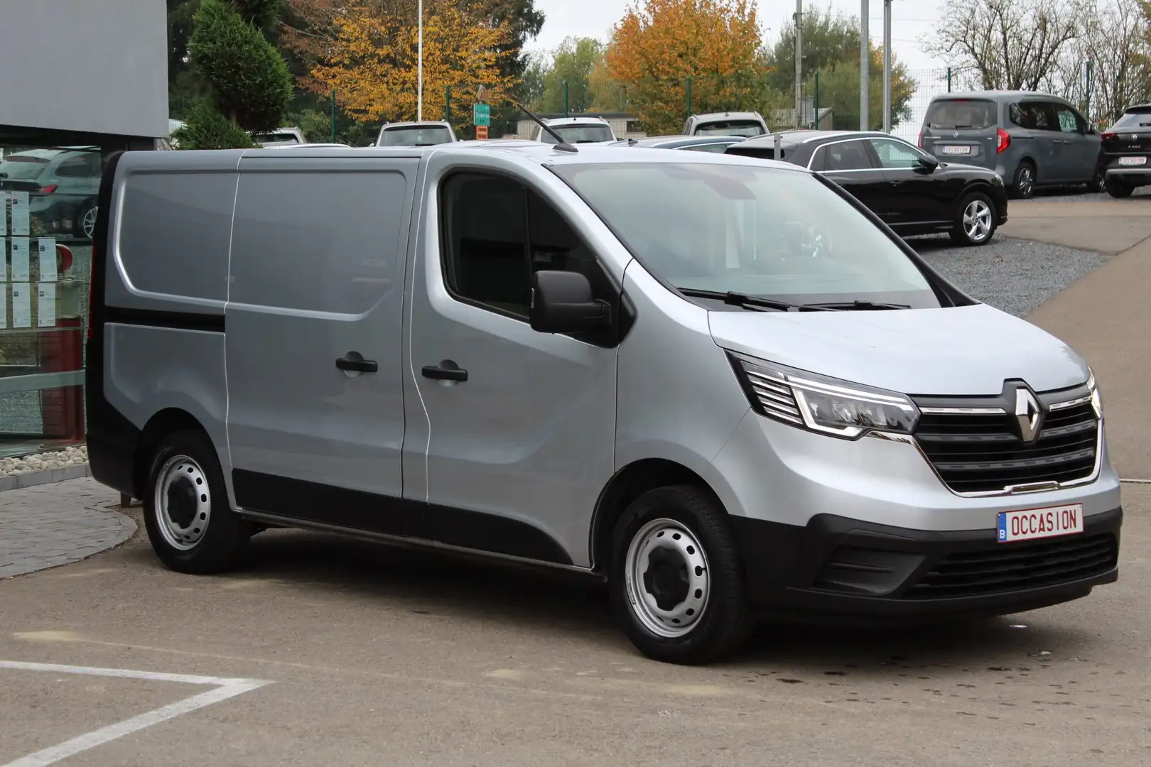 Renault Trafic 2.0 dCi L1H1 CONFORT Grijs - 2