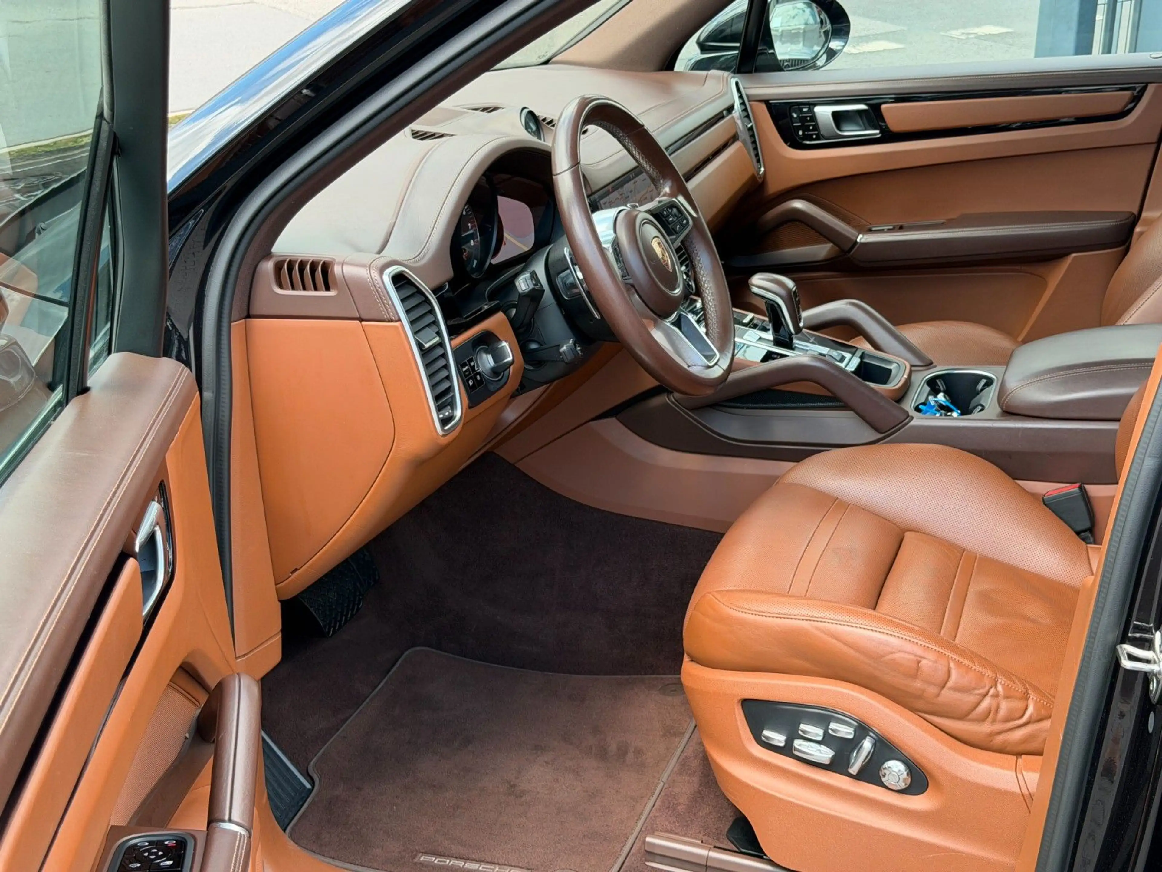 Porsche Cayenne E-Hybrid 1 Hand Panoramadach-Soft Close/ — photo 11