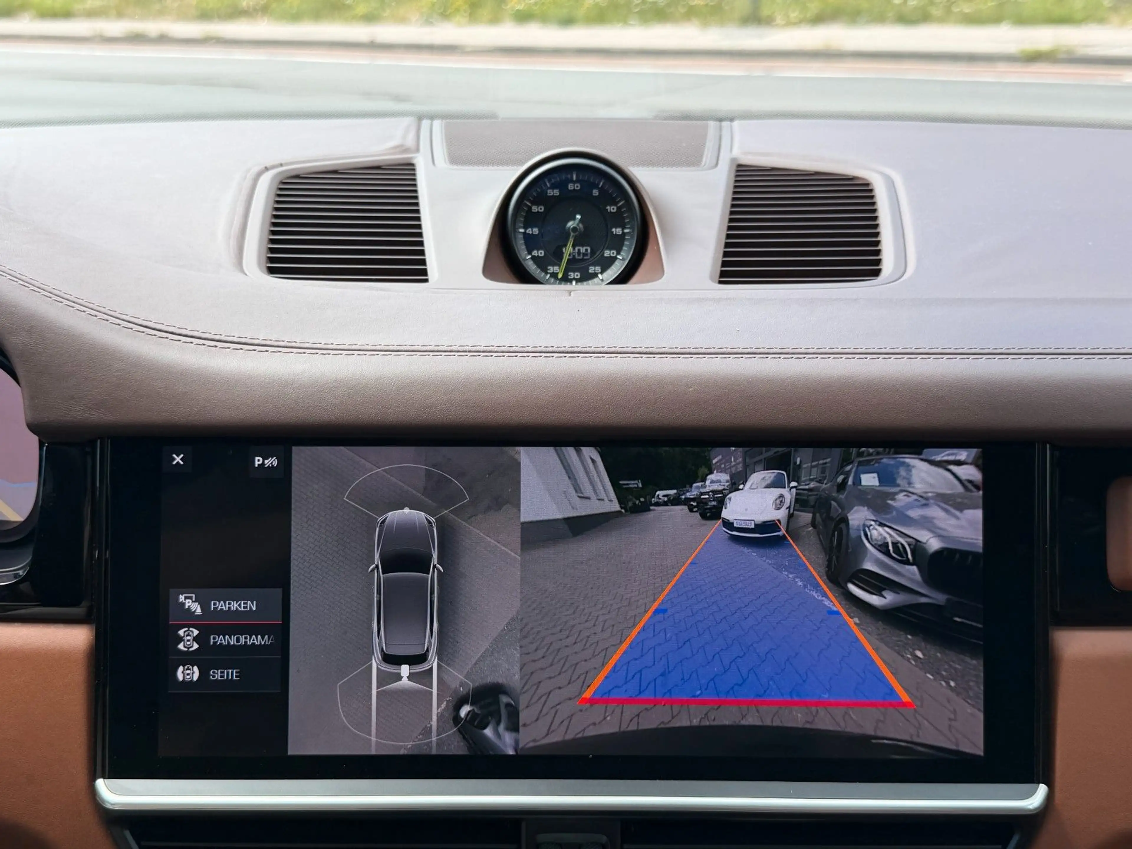 Porsche Cayenne E-Hybrid 1 Hand Panoramadach-Soft Close/ — photo 14