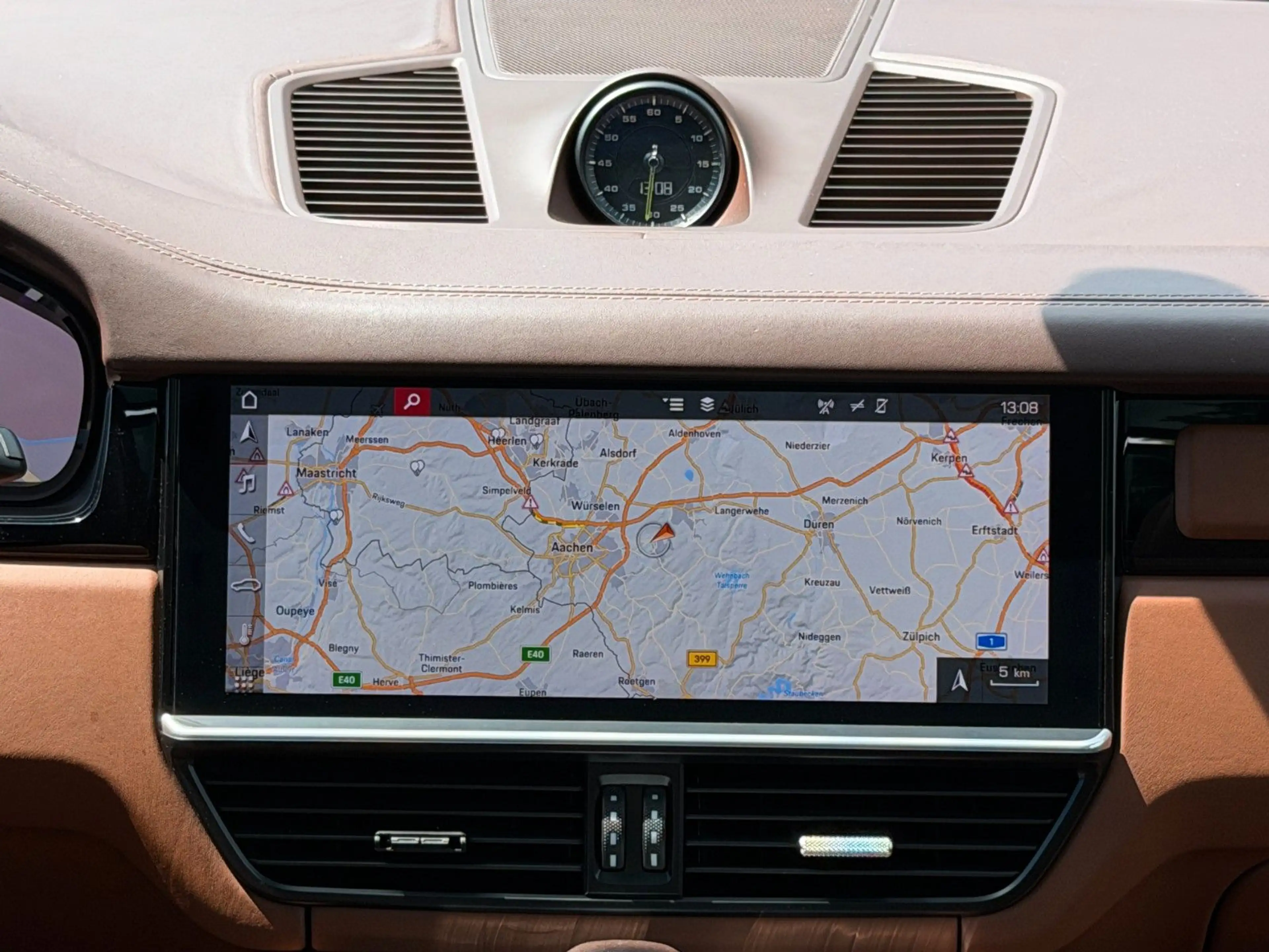 Porsche Cayenne E-Hybrid 1 Hand Panoramadach-Soft Close/ — photo 13