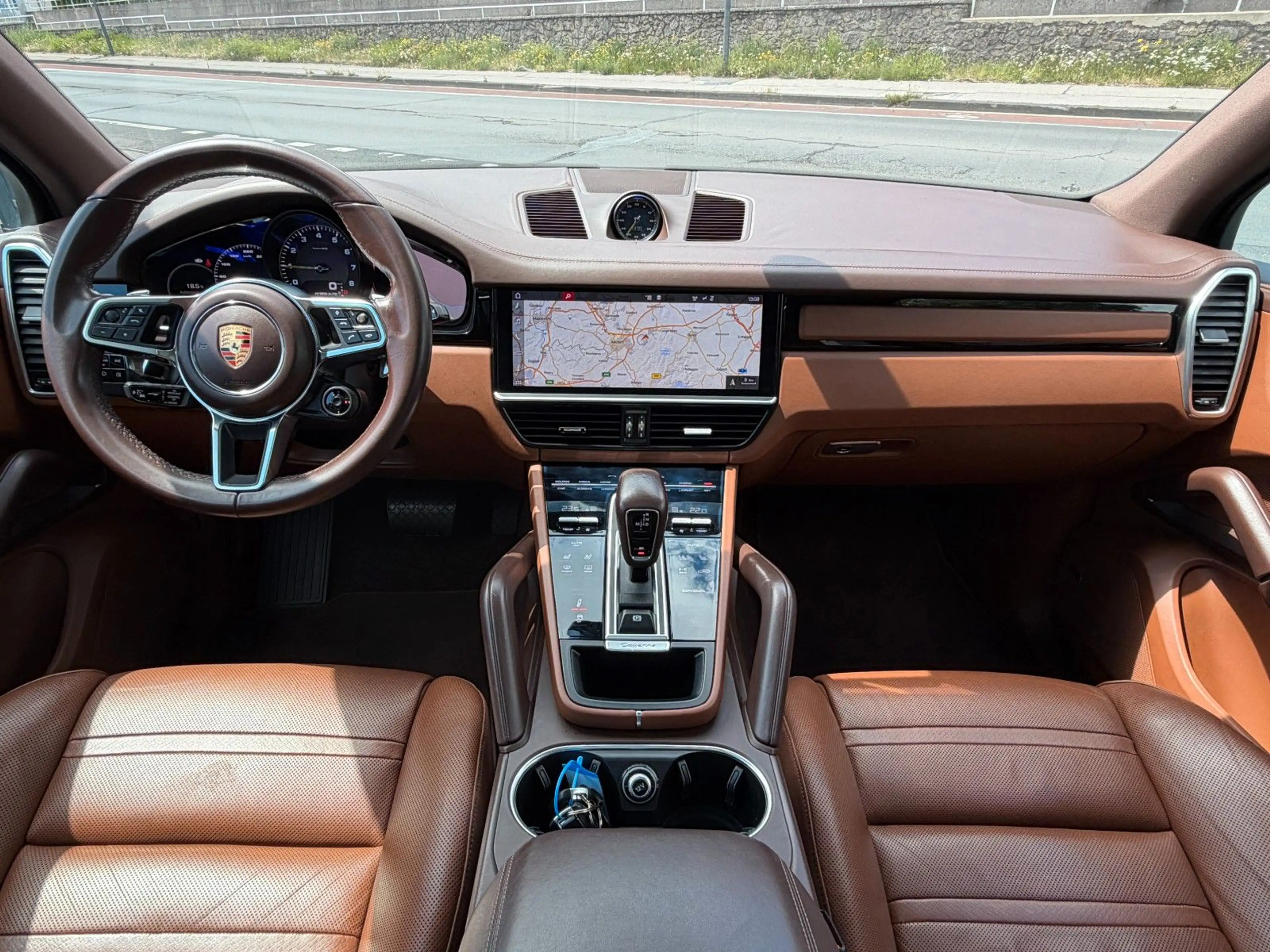 Porsche Cayenne E-Hybrid 1 Hand Panoramadach-Soft Close/ — photo 12