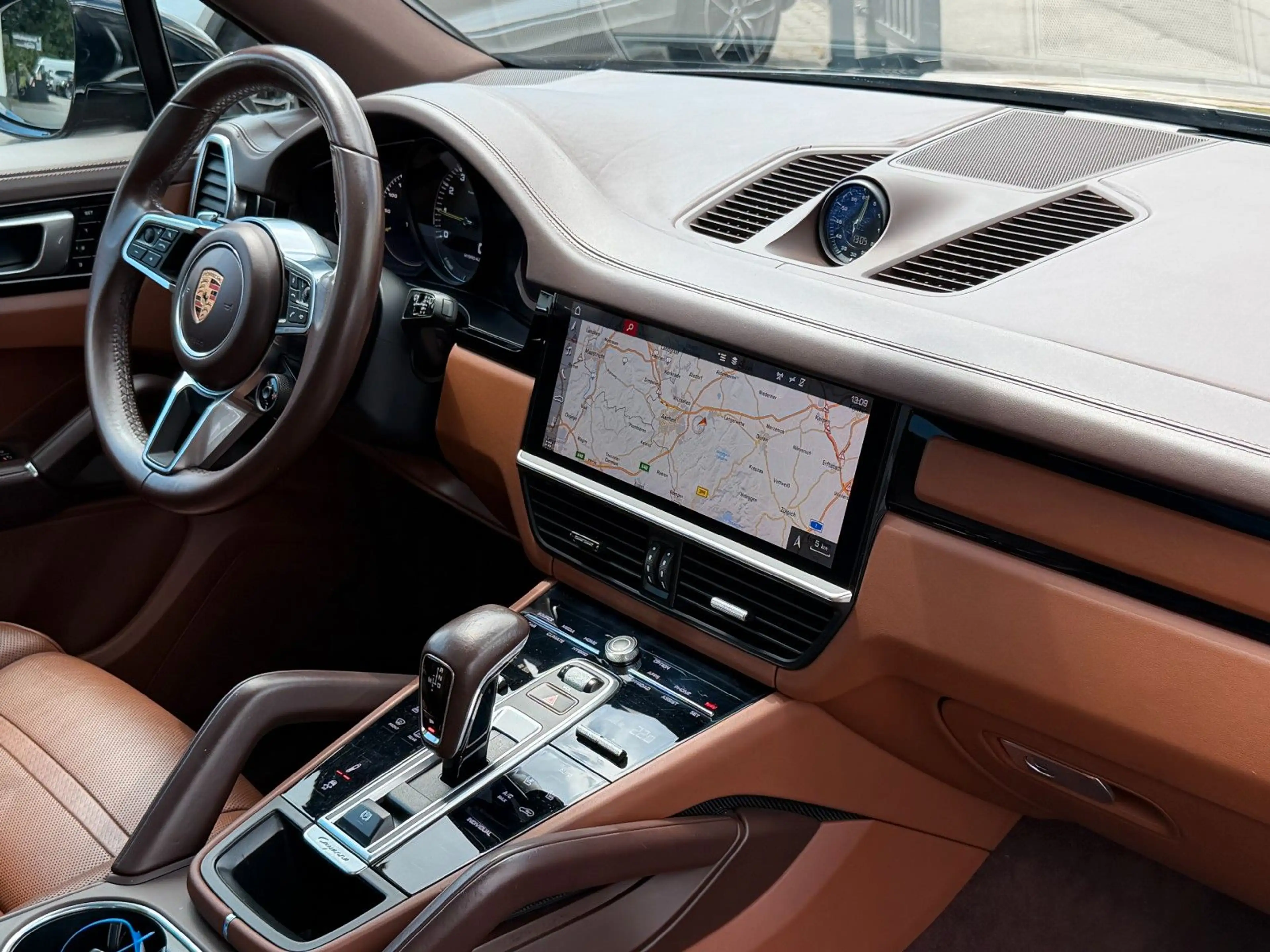 Porsche Cayenne E-Hybrid 1 Hand Panoramadach-Soft Close/ — photo 15