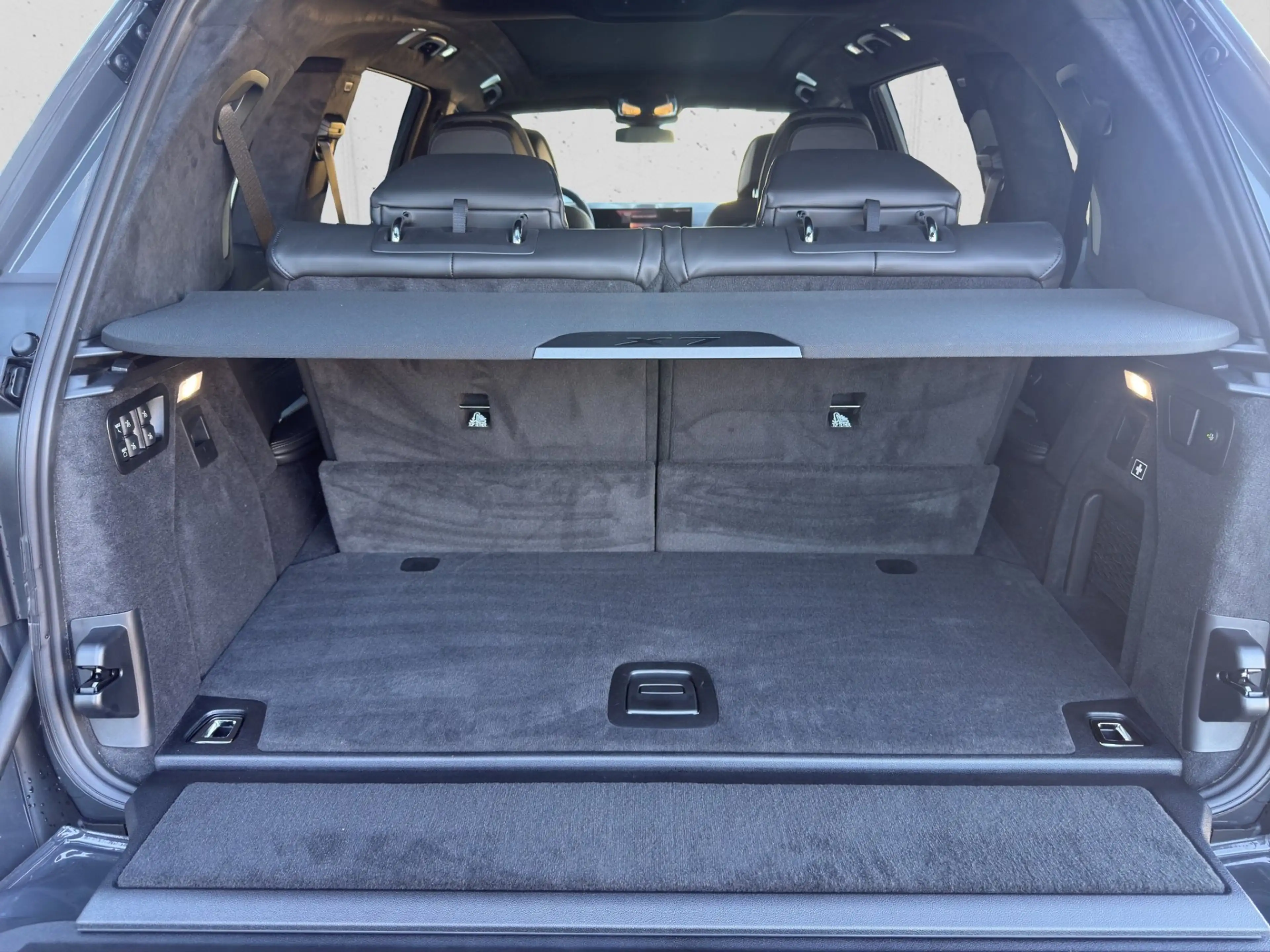 BMW X7 xDrive40d — photo 18
