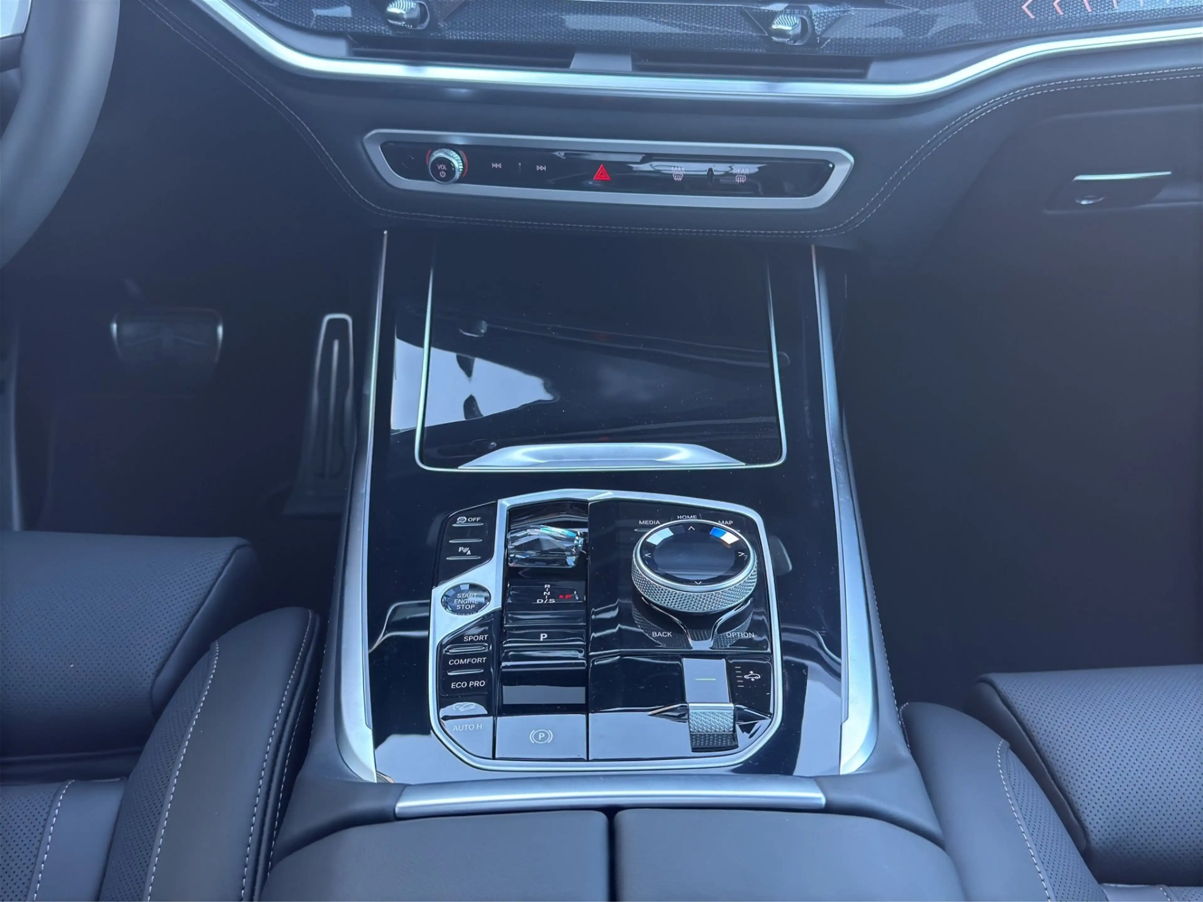 BMW X7 xDrive40d — photo 14