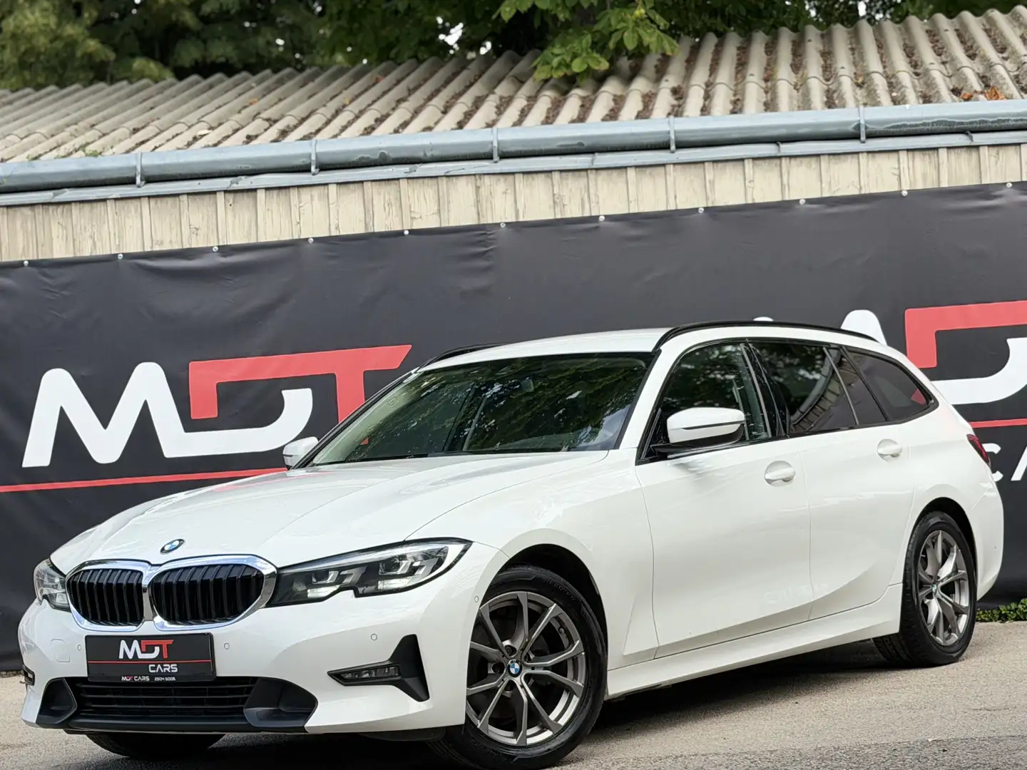 BMW 320 320 d xDrive Sport Line|ERSTB.|MwSt.|SPUR|CAM|CON Weiß - 1