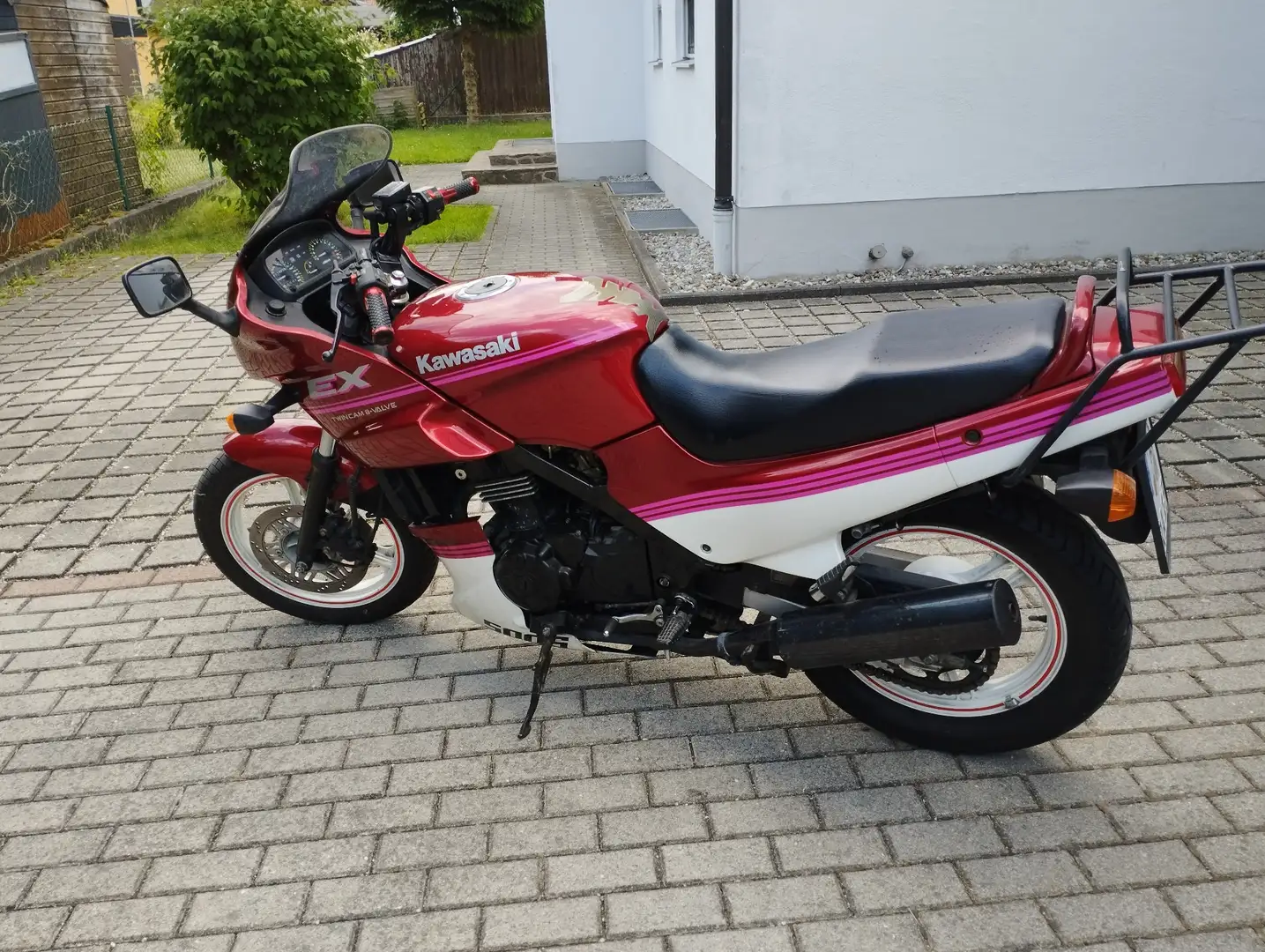 Kawasaki GPZ 500 S Kırmızı - 1