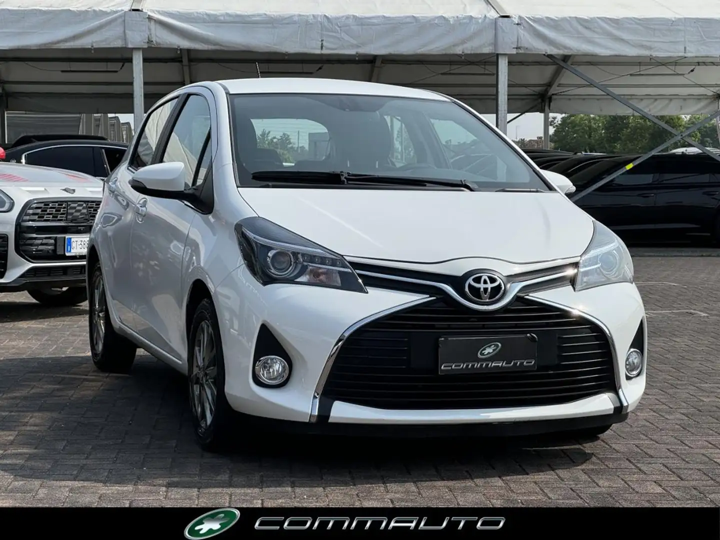 Toyota Yaris 1.0 5 porte Lounge Blanc - 2