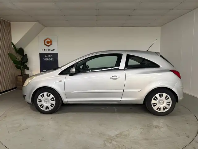 Opel Corsa view 5