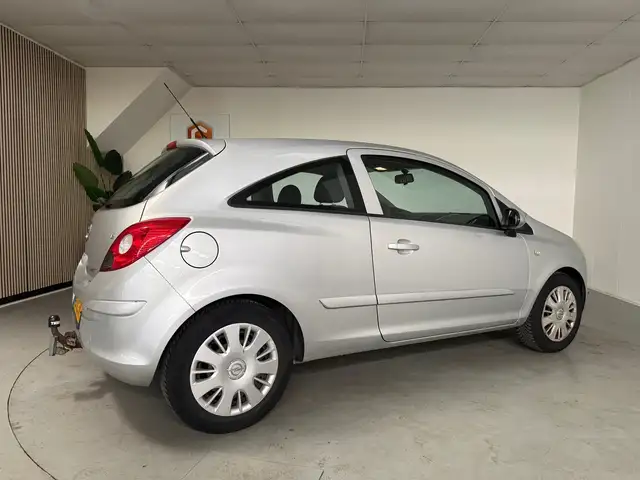 Opel Corsa view 7