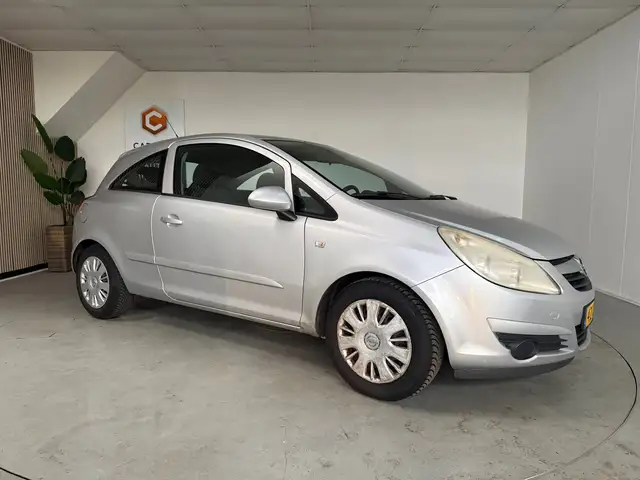Opel Corsa view 10