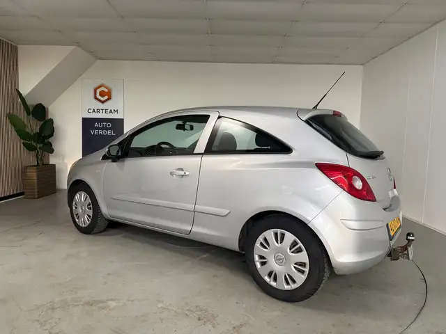 Opel Corsa view 2