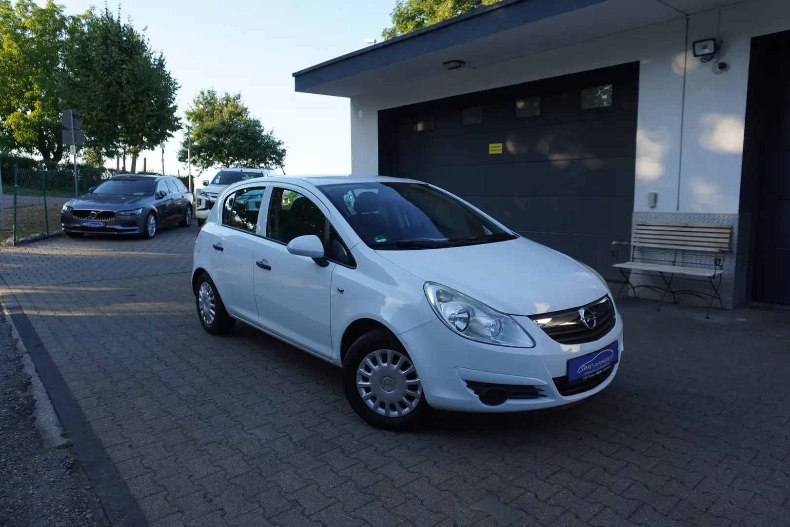 Opel Corsa Selection "110 Jahre" 1.2-16V KLIMA+SERVO+ZV+1.Hd Weiß - 1