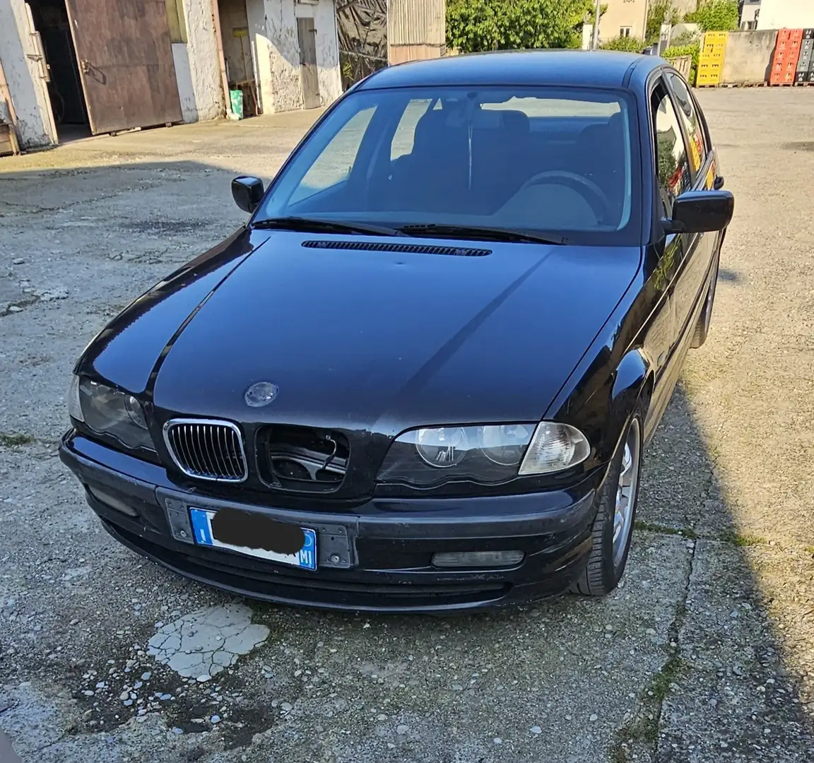 BMW 320 320d - 1