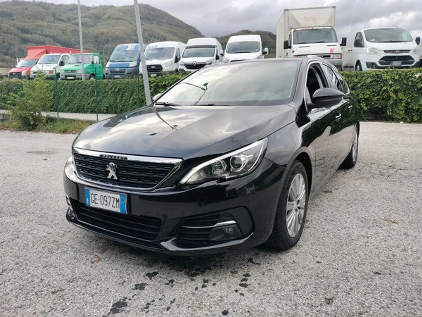 Peugeot 308 308 BlueHDi 130 S&S EAT8 SW Active Business Noir - 2