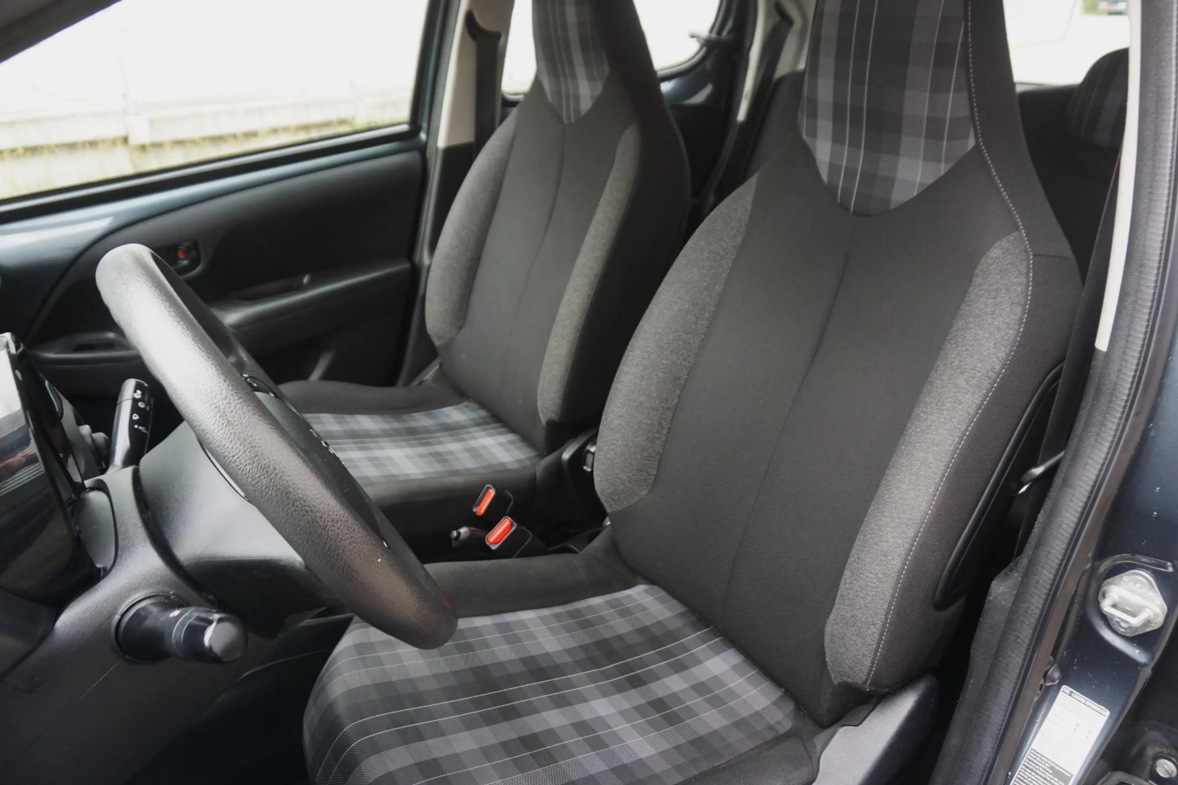 Peugeot 108 1.0 e-VTi Active/CARPLAY/CAMERA/DAB/AIRCO! — photo 4