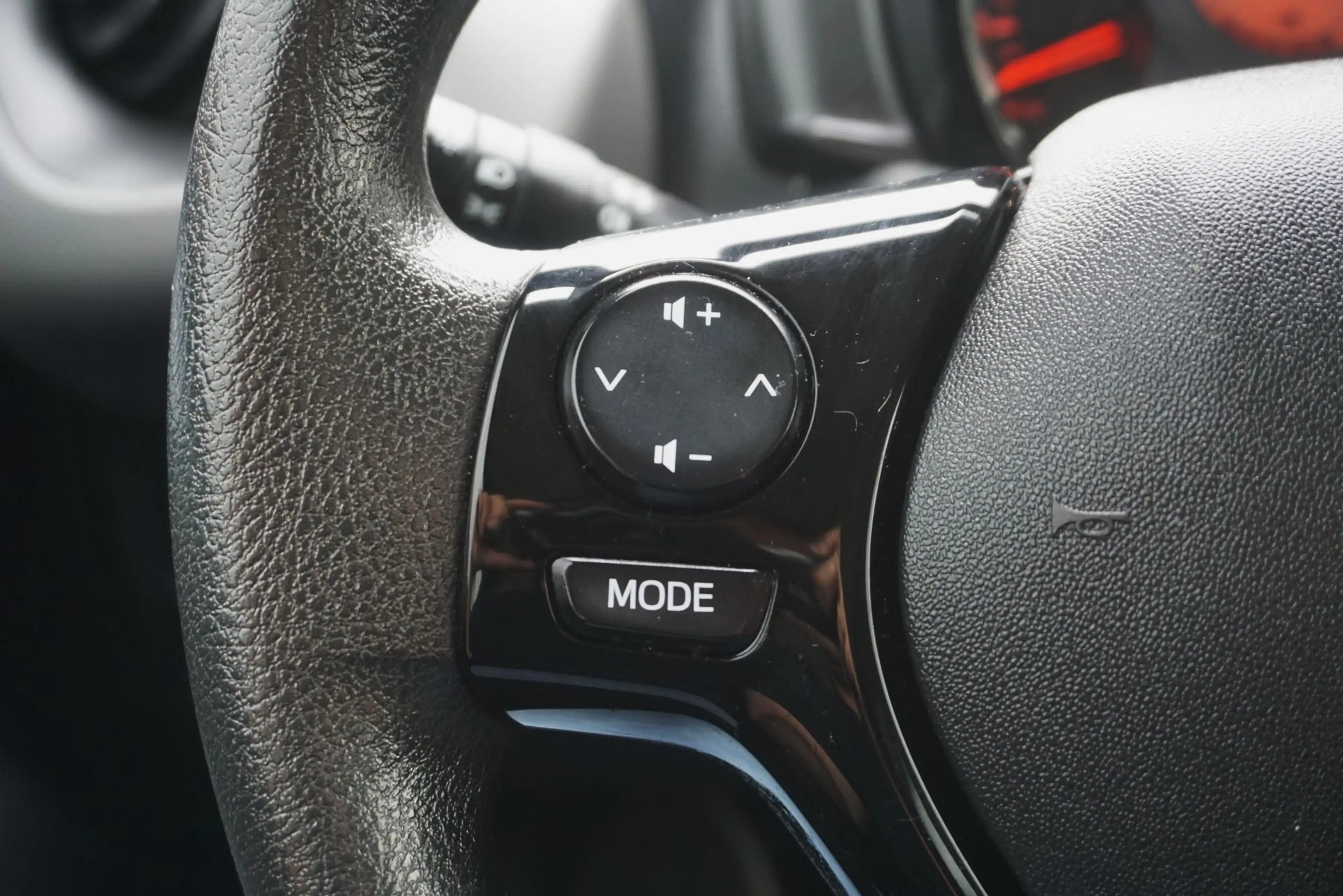 Peugeot 108 1.0 e-VTi Active/CARPLAY/CAMERA/DAB/AIRCO! — photo 13