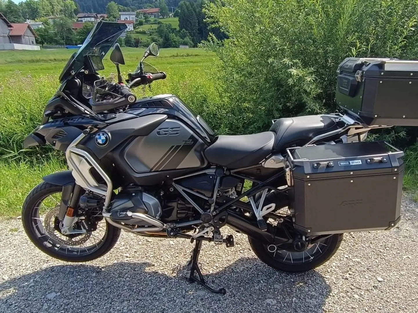 BMW R 1250 GS Exclusive Adventure, Triple Black, Akropovic Schwarz - 2
