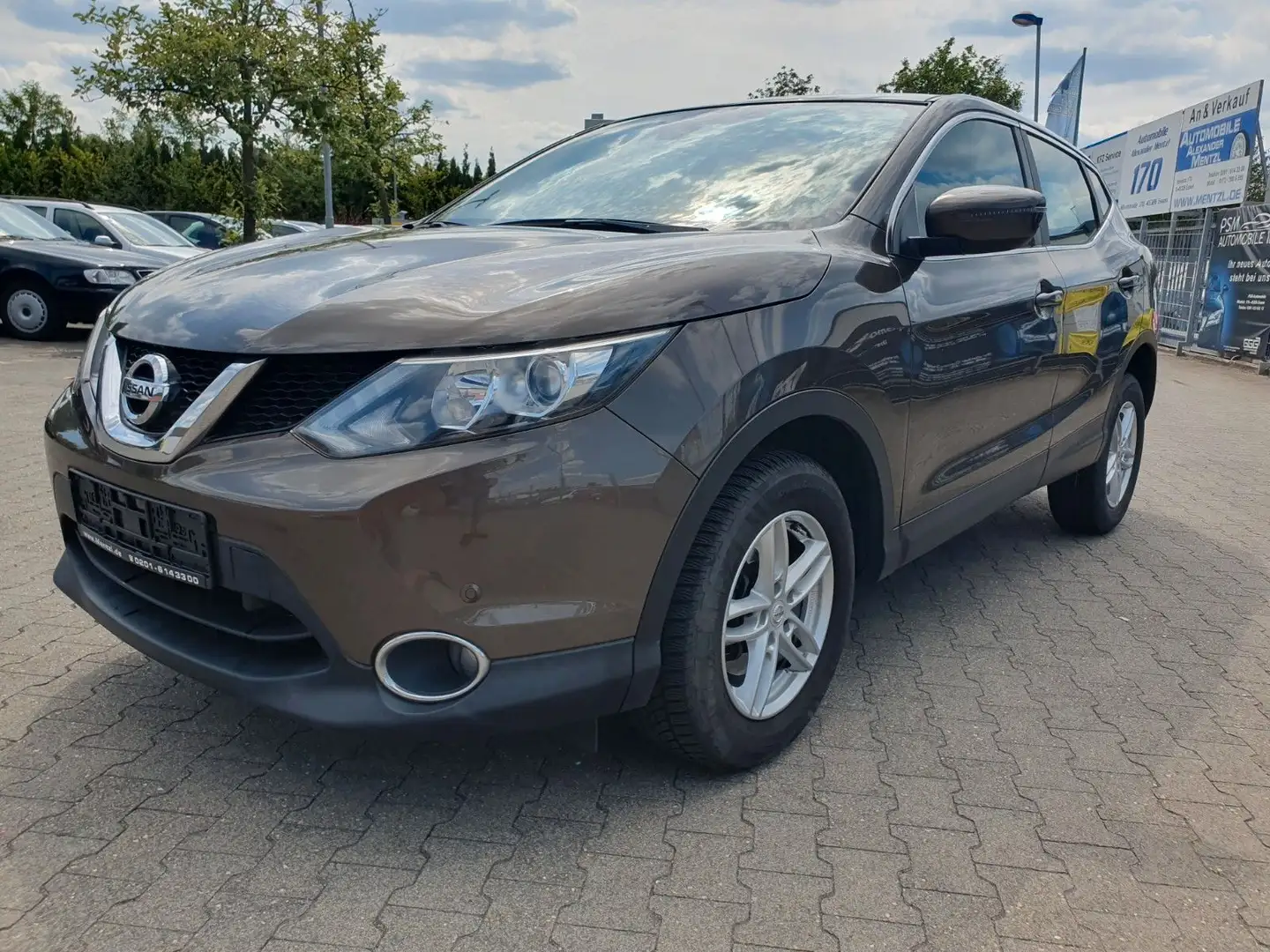 Nissan Qashqai Xtronic NAVI PDC KLIMATRONIC KAMERA Marrone - 1